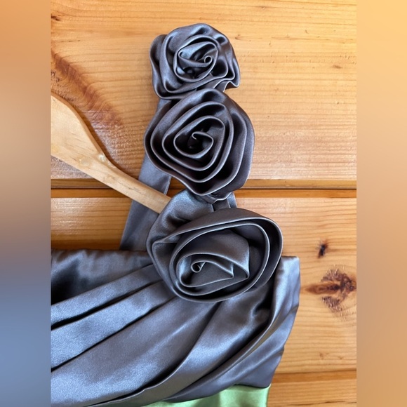 Speechless Gray Green One Shoulder Mini Party
Formal Dress 11 - Picture 2 of 5